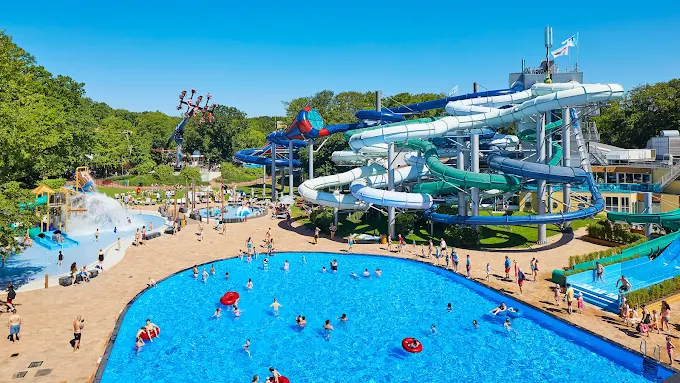 Photo of amusement park